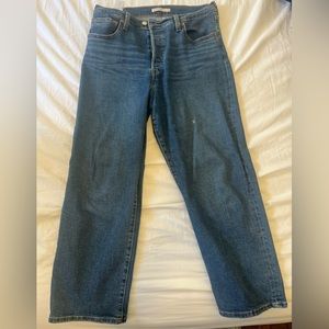 Levi’s rib cage straight ankle size 32